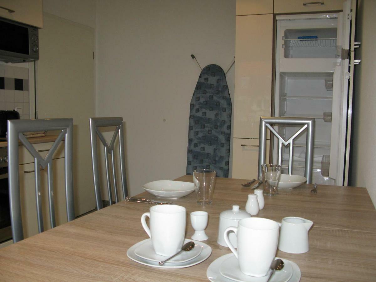 Messe-/Ferienwohnung Нюрнберг Екстер'єр фото