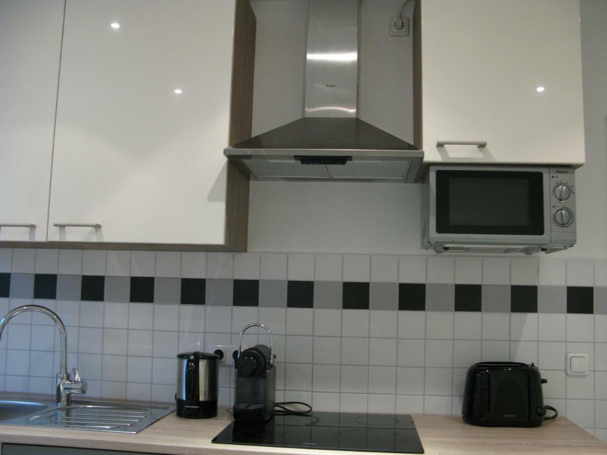 Messe-/Ferienwohnung Нюрнберг Екстер'єр фото