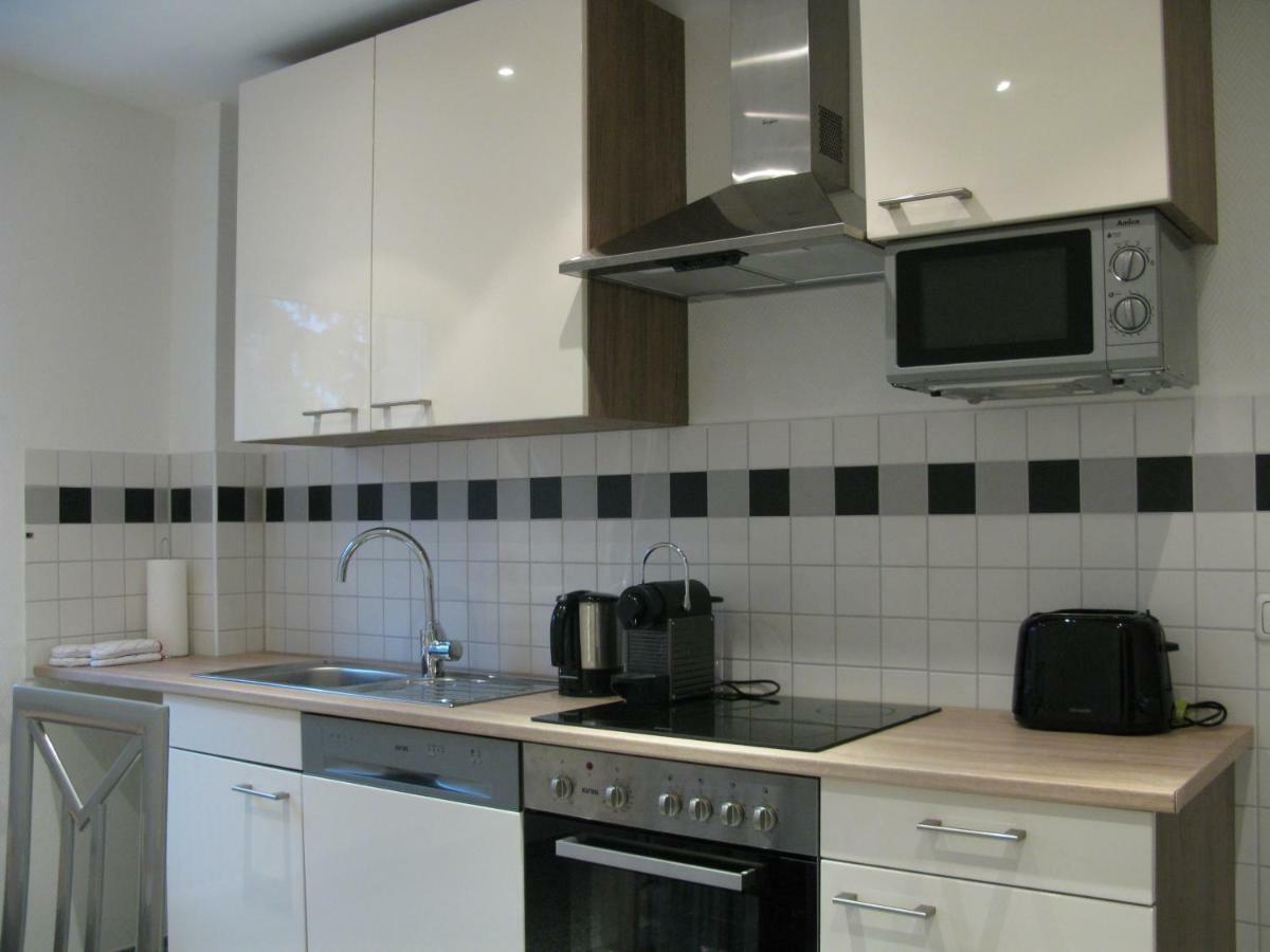 Messe-/Ferienwohnung Нюрнберг Екстер'єр фото