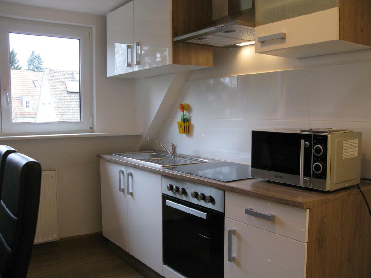 Messe-/Ferienwohnung Нюрнберг Екстер'єр фото