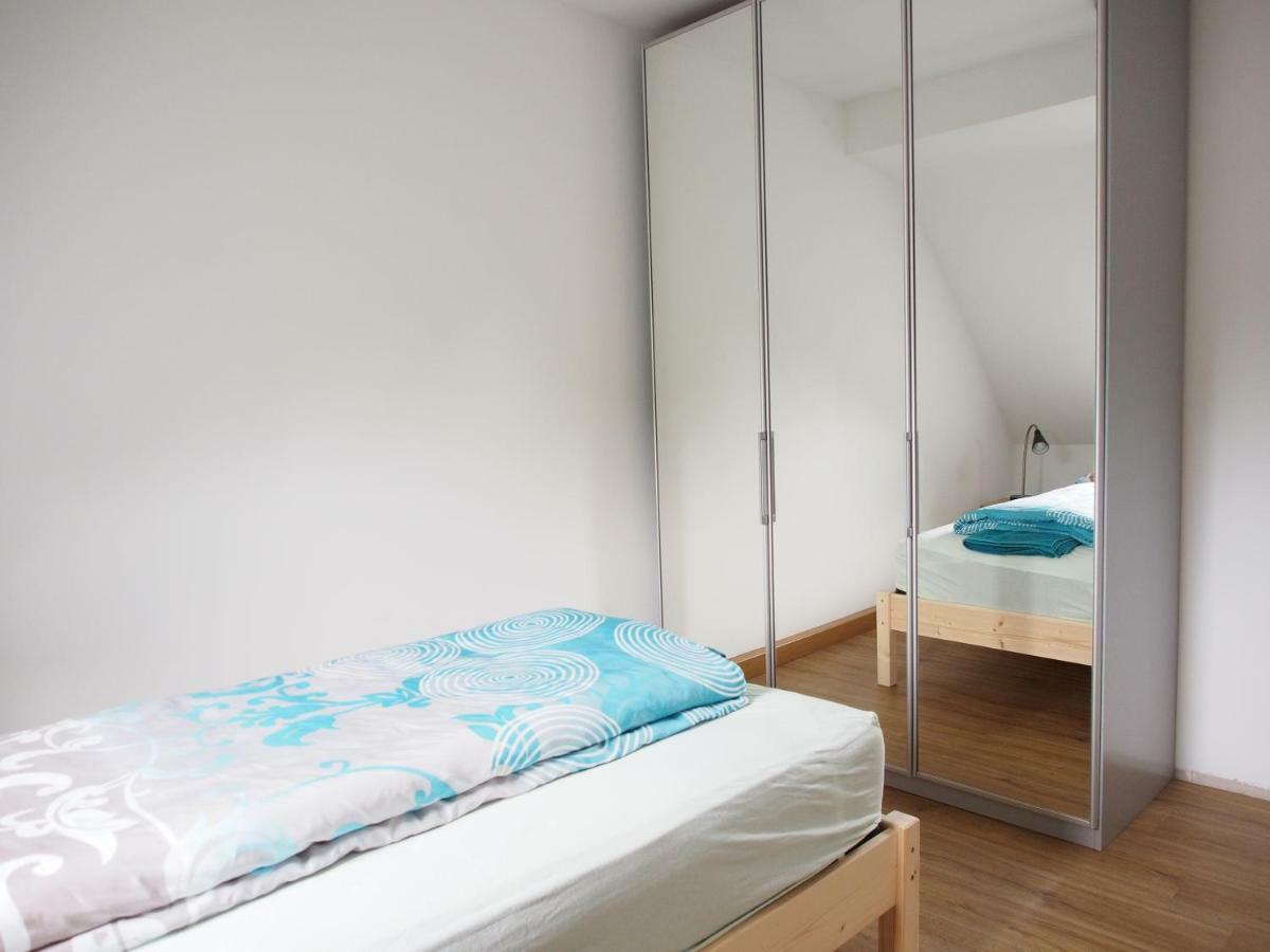 Messe-/Ferienwohnung Нюрнберг Екстер'єр фото